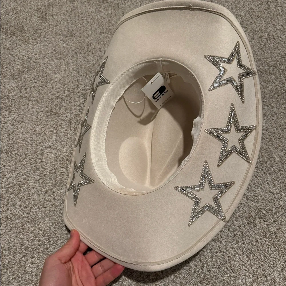 Classic Cream Western Hat - Picture 4 of 5